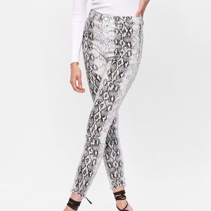 🎉ONE HOUR SALE! zara high waisted snake jean